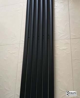 Дизайнерський вертикальний радіатор опалення TM ARTTIDESIGN «Rimini 6/1500» Колір чорний матовий 5466 фото