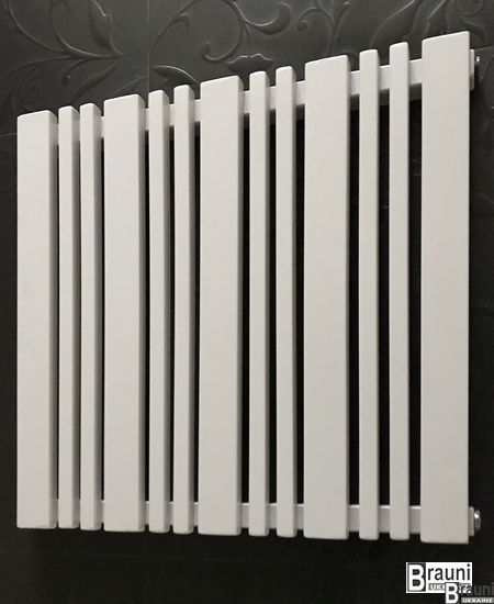 Горизонтальний дизайнерський радіатор опалення «Lucca 13/550» Колір білий матовий 5462 фото