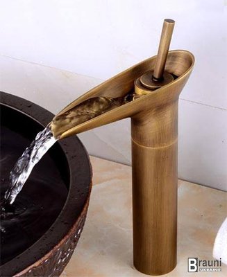 Каскадный смеситель водопад для умывальника чаши накладногл