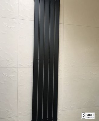 Дизайнерський вертикальний радіатор опалення TM ARTTIDESIGN «Livorno II 5/1800» Колір чорний песок 5571 фото