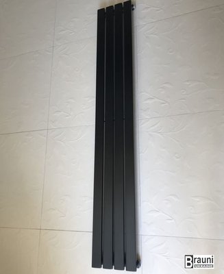 Вертикальний дизайнерський радіатор опалення ТМ ARTTIDESIGN Terni 4/1800 чорний матовий 5526 фото