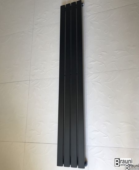 Вертикальний дизайнерський радіатор опалення ТМ ARTTIDESIGN Terni 4/1800 чорний матовий 5526 фото