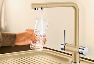 Купить кран для кухни с подачей фильтрованной воды